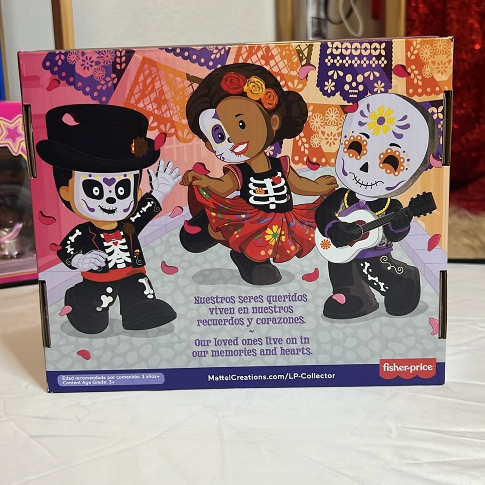 Little People Collector Set - 2023 Dia De Muertos (NIB) - Picture 2 of 3